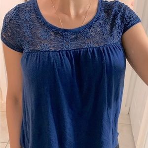 BLUE AEROPOSTALE FLOWY TOP